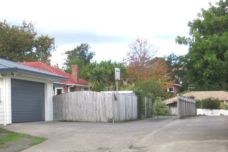 Photo of property in 186 Henderson Valley Road, Henderson, Auckland, 0612