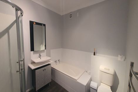 Photo of property in 62 Taylor Terrace, Tawa, Wellington, 5028