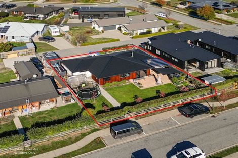 Photo of property in 73 Frye Crescent, Albert Town, Wanaka, 9305