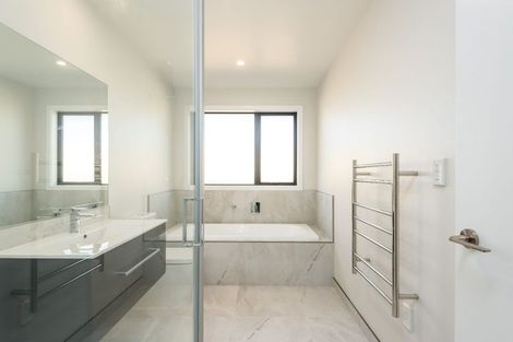 Photo of property in 21 One Haruru Street, Cambridge, 3493