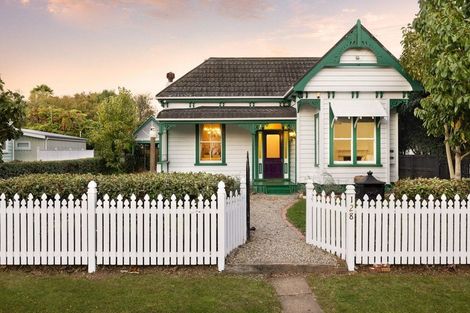 Photo of property in 128 Victoria Street, Cambridge, 3434