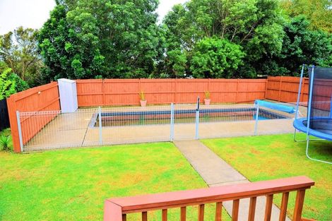 Photo of property in 100 Kitchener Road, Waiuku, 2123