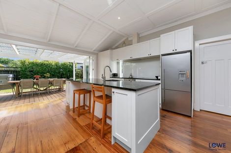 Photo of property in 60 Ngataringa Road, Devonport, Auckland, 0624