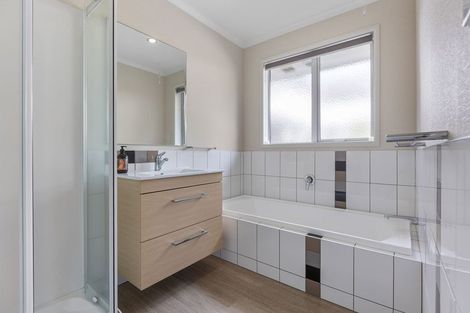 Photo of property in 86 Karamea Street, Whalers Gate, New Plymouth, 4310