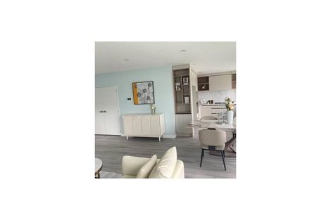 Photo of property in 48 Taipahitini Road, Rosehill, 2113