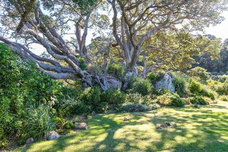 Photo of property in 7 Pye Place, Hot Water Beach, Whitianga, 3591
