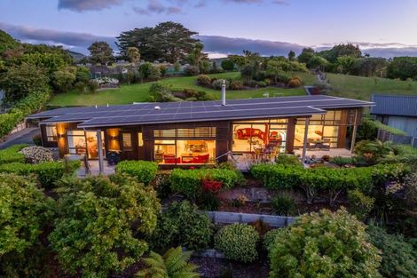 Photo of property in 6 Ferndale Drive, Waikanae, 5036