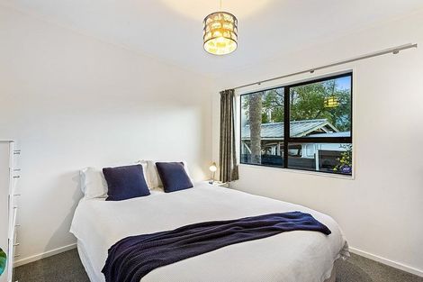 Photo of property in 2/7 Eskdale Road, Birkdale, Auckland, 0626