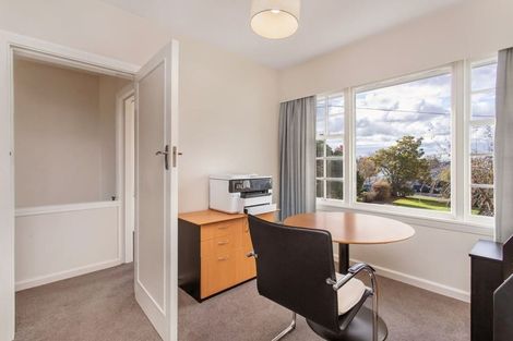 Photo of property in 127 Hamilton Avenue, Ilam, Christchurch, 8041