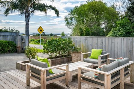 Photo of property in 42 Wellwood Terrace, Te Awanga, 4102