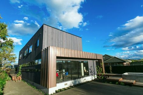 Photo of property in 5 Wharenui Road, Upper Riccarton, Christchurch, 8041