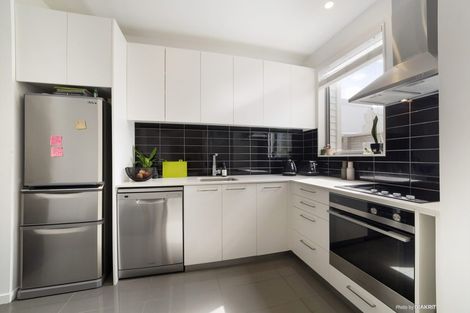 Photo of property in 6/59 The Parade, Island Bay, Wellington, 6023