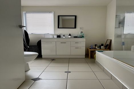 Photo of property in Coromandel Heights, 5/111 Coromandel Street, Newtown, Wellington, 6021