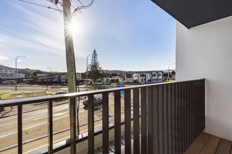 Photo of property in 202/2u Onepu Road, Kilbirnie, Wellington, 6022