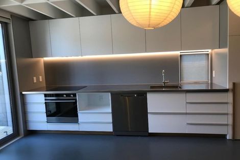 Photo of property in 383 Adelaide Road, Newtown, Wellington, 6021