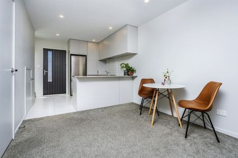 Photo of property in 2b Rosalind Road, Glenfield, Auckland, 0629