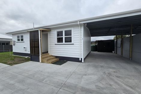 Photo of property in 1/42 Stanley Road, Glenfield, Auckland, 0629