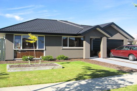 Photo of property in 16 Mounter Avenue, Northwood, Christchurch, 8051