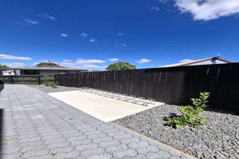 Photo of property in 2/17 Barneys Farm Road, Clendon Park, Auckland, 2103
