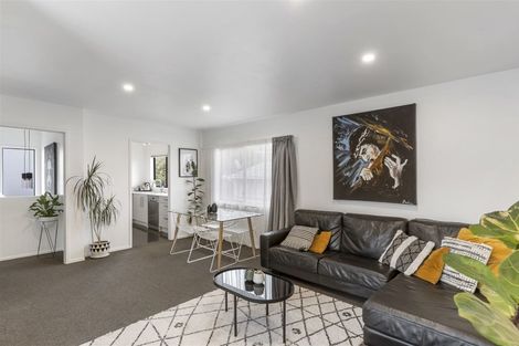 Photo of property in 2/37 Manuka Road, Bayview, Auckland, 0629