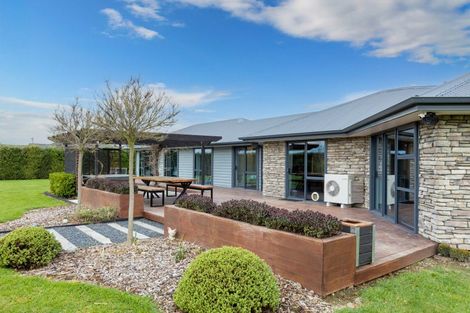 Photo of property in 28 Landsborough Drive, Darfield, 7571