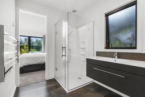 Photo of property in 2 Burgundy Drive, Martinborough, 5711