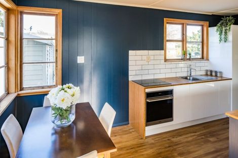 Photo of property in 32 Jillett Street, Titahi Bay, Porirua, 5022