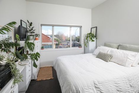 Photo of property in 39u2 Norton Road, Frankton, Hamilton, 3204