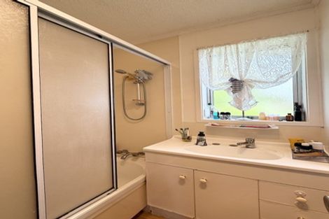 Photo of property in 12 Velma Road, Hillcrest, Auckland, 0627