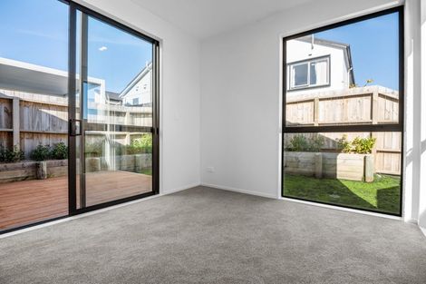 Photo of property in 63 Horokaka Street, Massey, Auckland, 0614