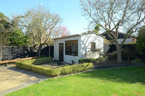 Photo of property in 43 Westmont Street, Ilam, Christchurch, 8041