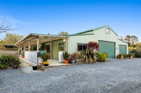 Photo of property in 979 Kaipara Flats Road, Kaipara Flats, Warkworth, 0984