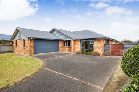 Photo of property in 64 Andrews Street, Foxton Beach, Foxton, 4815