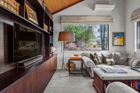 Photo of property in 12 Alfred Duncan Drive, Lake Hayes, Queenstown, 9371