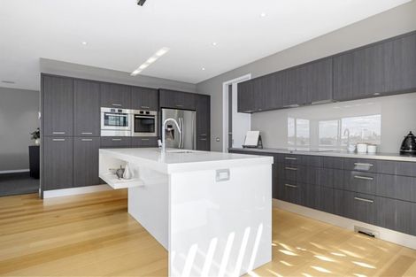 Photo of property in 73 Lake Domain Drive, Frankton, Hamilton, 3204