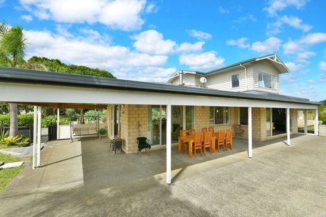 Photo of property in 1034 Peak Road, Helensville, 0875