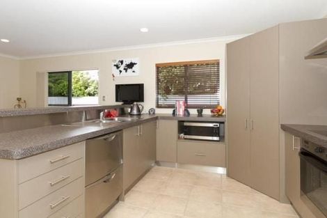 Photo of property in 9a Oxford Street, Taradale, Napier, 4112