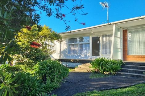 Photo of property in 12 Walpole Avenue, Hillpark, Auckland, 2102