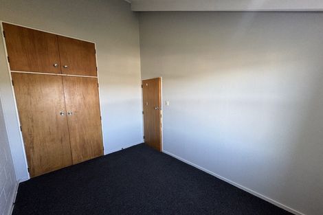 Photo of property in 14a Waiwera Crescent, Maupuia, Wellington, 6022