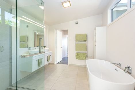 Photo of property in 182 Mount Pleasant Road, Mount Pleasant, Christchurch, 8081