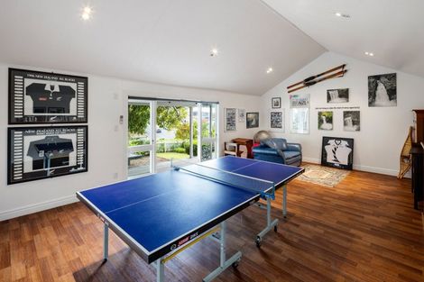 Photo of property in 23 Ruakiwi Road, Hamilton Lake, Hamilton, 3204