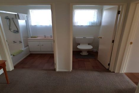 Photo of property in 15 Honeysuckle Place, Northcote, Christchurch, 8052