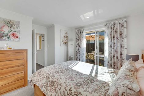 Photo of property in 6 Crossley Avenue, Woodend, 7610