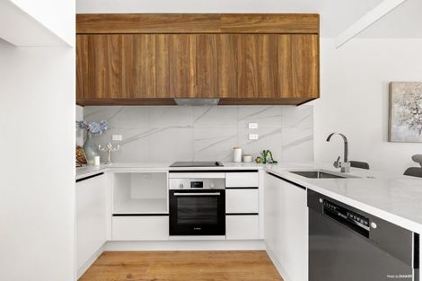 Photo of property in 24 Carnoustie Drive, Wattle Downs, Auckland, 2103