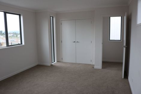 Photo of property in 94 Hobsonville Point Road, Hobsonville, Auckland, 0616