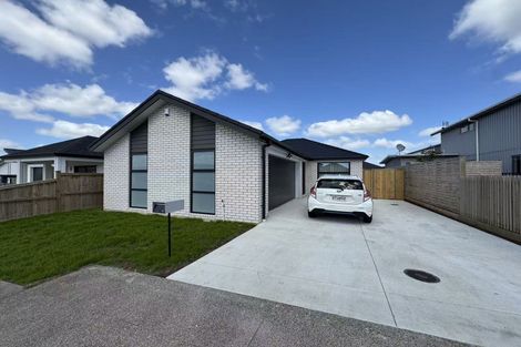 Photo of property in 10 Enchantment Lane, Karaka, Papakura, 2113