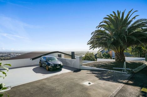 Photo of property in 8 Valley View, Mount Pleasant, Christchurch, 8081