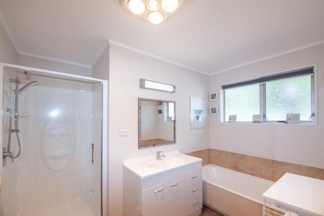 Photo of property in 7 Waterford Drive, Churton Park, Wellington, 6037