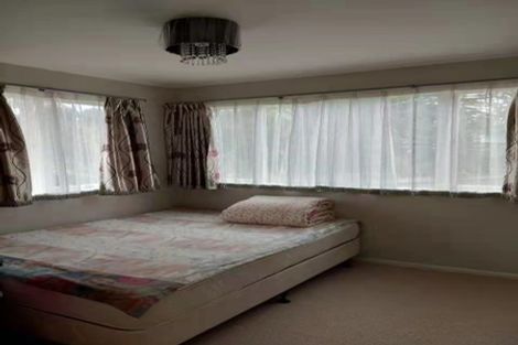 Photo of property in 15 Beverly Place, New Lynn, Auckland, 0600