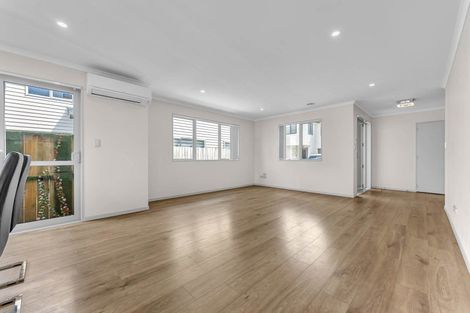 Photo of property in 95d Raglan Street, Mangere East, Auckland, 2024